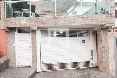 Casa à venda com 320m², 3 quartos e 2 vagasFachada