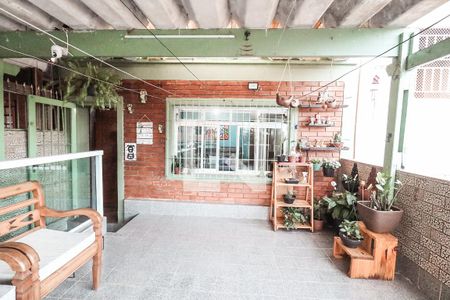 Casa à venda com 320m², 3 quartos e 2 vagasVaranda