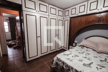 Casa à venda com 320m², 3 quartos e 2 vagasSuíte