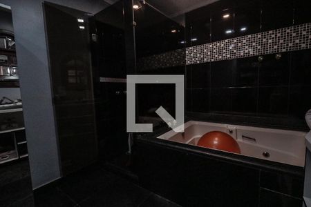 Casa à venda com 320m², 3 quartos e 2 vagasSauna e hidromassagem