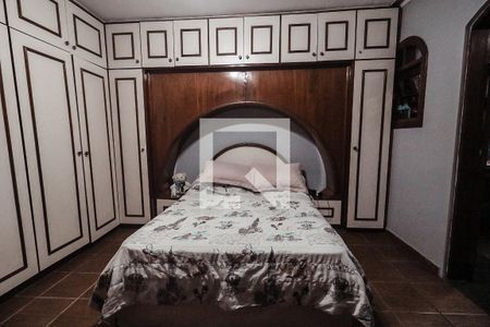 Casa à venda com 320m², 3 quartos e 2 vagasSuíte