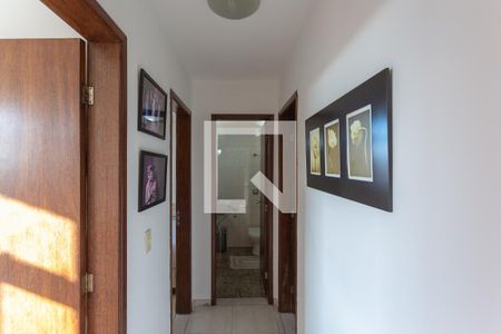 Corredor de apartamento para alugar com 4 quartos, 92m² em Silveira, Belo Horizonte