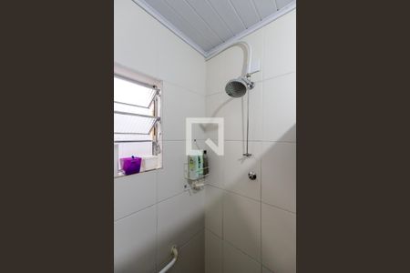 Casa à venda com 60m², 2 quartos e 1 vaga Casa à venda com 60m², 2 quartos e 1 vagaBanheiro