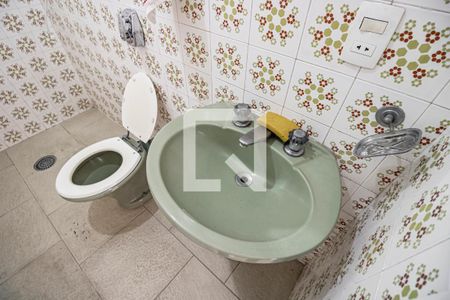 Casa à venda com 349m², 4 quartos e 3 vagasBanheiro de Serviço - Torneira