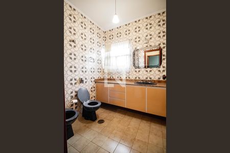 Casa à venda com 349m², 4 quartos e 3 vagasBanheiro 01 Segundo Andar