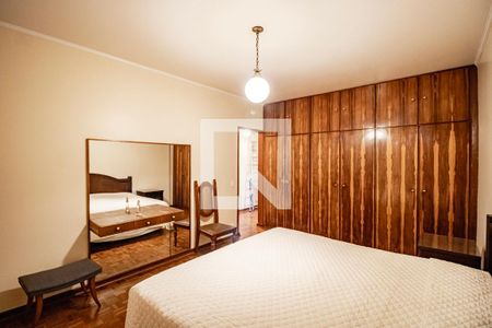 Casa à venda com 349m², 4 quartos e 3 vagasQuarto 04 Suíte Segundo Andar