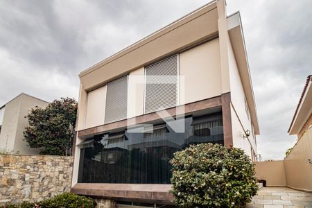 Casa à venda com 349m², 4 quartos e 3 vagasFachada da Casa