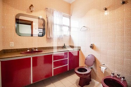 Casa à venda com 349m², 4 quartos e 3 vagasBanheiro 02 da Suíte do Segundo Andar