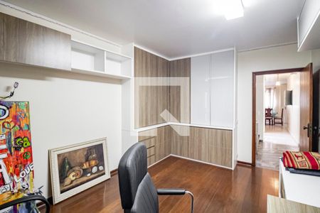 Casa à venda com 349m², 4 quartos e 3 vagasEscritório