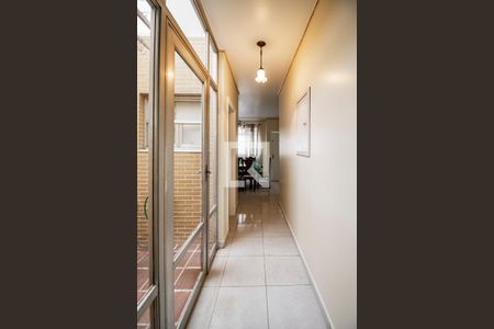 Casa à venda com 349m², 4 quartos e 3 vagasCorredor Primeiro Andar