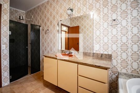 Casa à venda com 349m², 4 quartos e 3 vagasBanheiro 03 da Suíte do Segundo Andar