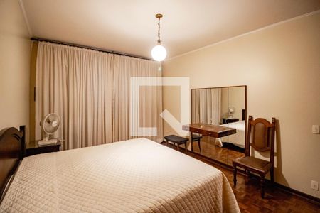 Casa à venda com 349m², 4 quartos e 3 vagasQuarto 04 Suíte Segundo Andar