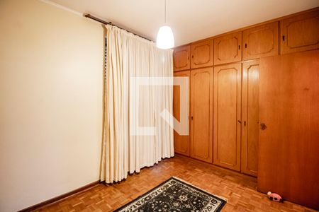 Casa à venda com 349m², 4 quartos e 3 vagasQuarto 02 Segundo Andar