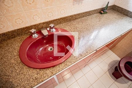 Casa à venda com 349m², 4 quartos e 3 vagasBanheiro 02 da Suíte do Segundo Andar - Torneira