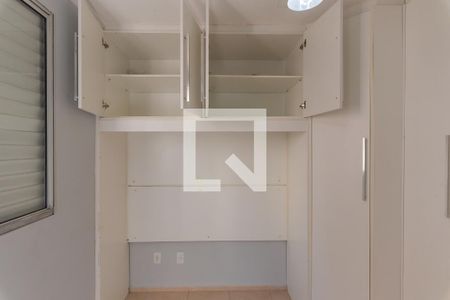 Quarto 1 - Armários de apartamento à venda com 2 quartos, 47m² em Loteamento Parque São Martinho, Campinas