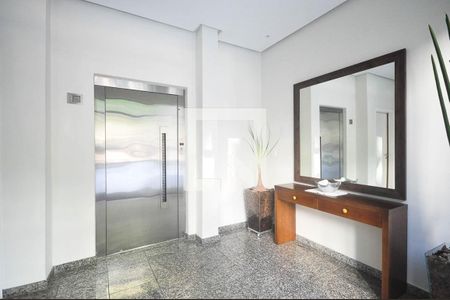 Apartamento à venda com 107m², 3 quartos e 2 vagasHall social