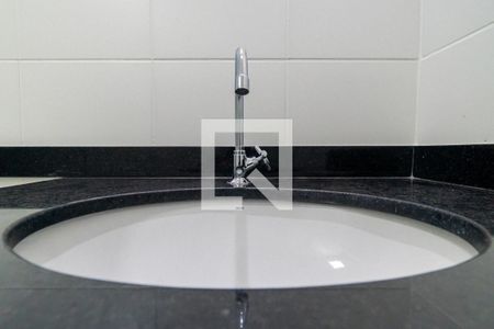 Apartamento para alugar com 37m², 1 quarto e 1 vagaBanheiro Detalhe