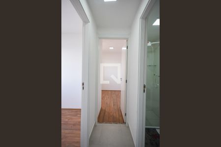 Corredor de apartamento para alugar com 2 quartos, 40m² em Parque Munhoz, São Paulo