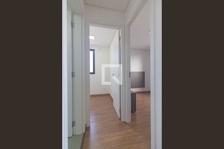 Corredor de apartamento para alugar com 1 quarto, 34m² em Centro, Curitiba