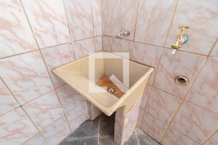 Casa para alugar com 55m², 1 quarto e sem vagaÁrea de Serviço