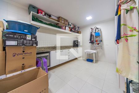 Casa à venda com 313m², 3 quartos e 3 vagasCozinha 2 e Depósito