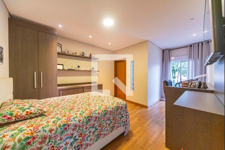 Casa à venda com 313m², 3 quartos e 3 vagasQuarto 2