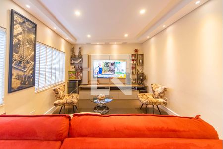 Sala de casa à venda com 3 quartos, 313m² em Vila Scarpelli, Santo André