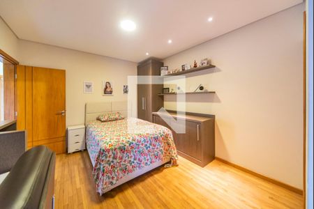 Casa à venda com 313m², 3 quartos e 3 vagasQuarto 2