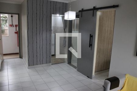 Sala de apartamento para alugar com 2 quartos, 50m² em Centro, São Vicente