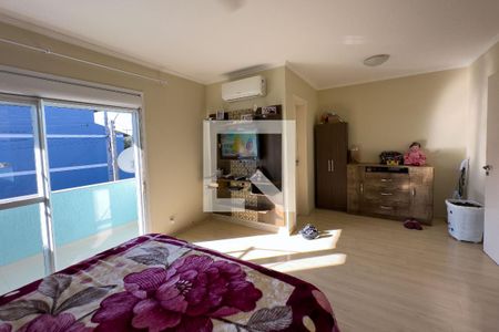 Casa à venda com 164m², 3 quartos e 2 vagasSuíte