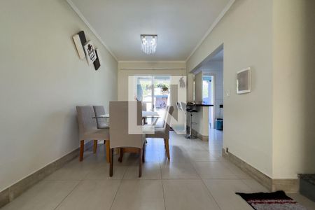 Sala de casa à venda com 3 quartos, 164m² em Hípica, Porto Alegre