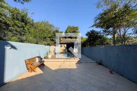 Casa à venda com 164m², 3 quartos e 2 vagasPátio