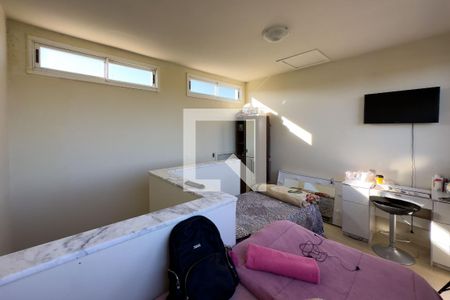 Casa à venda com 164m², 3 quartos e 2 vagasSótão