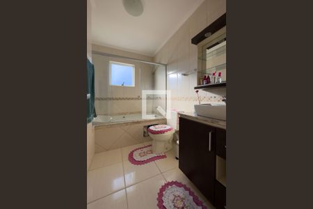 Casa à venda com 164m², 3 quartos e 2 vagasBanheiro da Suíte