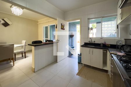 Casa à venda com 164m², 3 quartos e 2 vagasCozinha