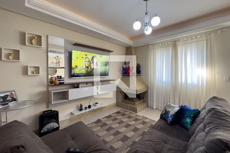 Sala de casa à venda com 3 quartos, 164m² em Hípica, Porto Alegre