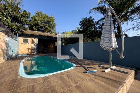 Casa à venda com 164m², 3 quartos e 2 vagasPátio
