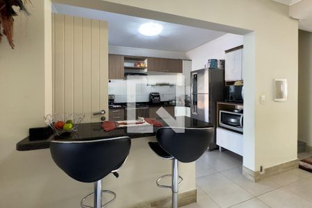 Casa à venda com 164m², 3 quartos e 2 vagasCozinha