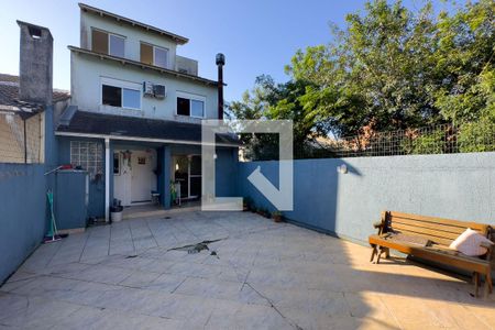 Casa à venda com 164m², 3 quartos e 2 vagasPátio