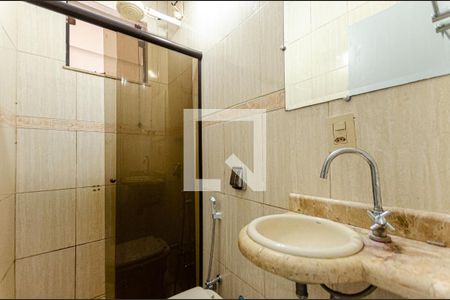 Banheiro de casa para alugar com 2 quartos, 83m² em Barreto, Niterói