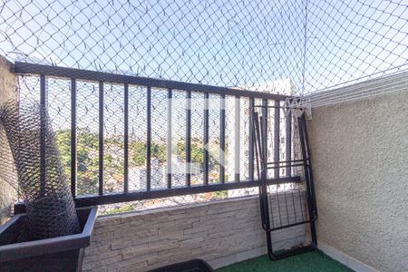 Sacada de apartamento para alugar com 2 quartos, 56m² em Quitaúna, Osasco