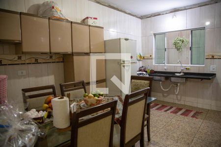 Casa à venda com 120m², 2 quartos e 4 vagasCozinha