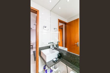 Apartamento para alugar com 110m², 2 quartos e 2 vagas Apartamento para alugar com 110m², 2 quartos e 2 vagasBanheiro