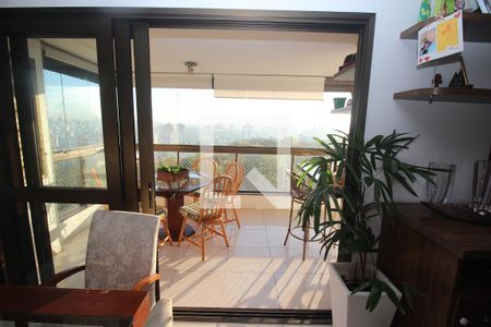 Vista da Sala de apartamento à venda com 3 quartos, 123m² em Menino Deus, Porto Alegre
