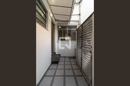 Casa para alugar com 100m², 3 quartos e sem vaga Casa para alugar com 100m², 3 quartos e sem vagaQuintal - Área de Serviço