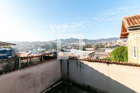 Vista de casa à venda com 2 quartos, 360m² em Santa Helena (barreiro), Belo Horizonte