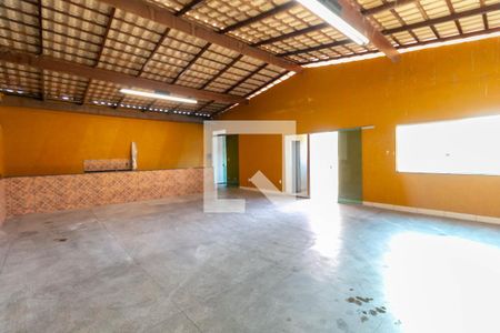 Casa à venda com 360m², 2 quartos e 4 vagasGaragem
