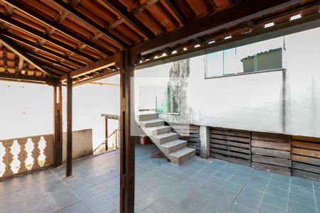 Casa à venda com 360m², 2 quartos e 4 vagasÁrea de Serviço