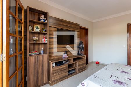 Casa à venda com 280m², 3 quartos e 4 vagasQuarto 2