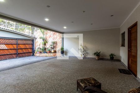 Casa à venda com 280m², 3 quartos e 4 vagasGaragem